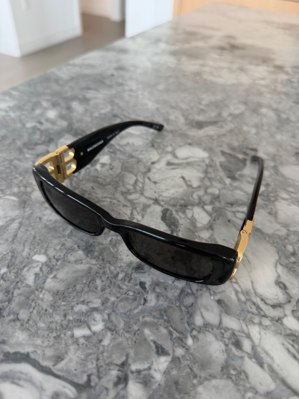 Balenciaga Sunglasses - Picture 8 of 10